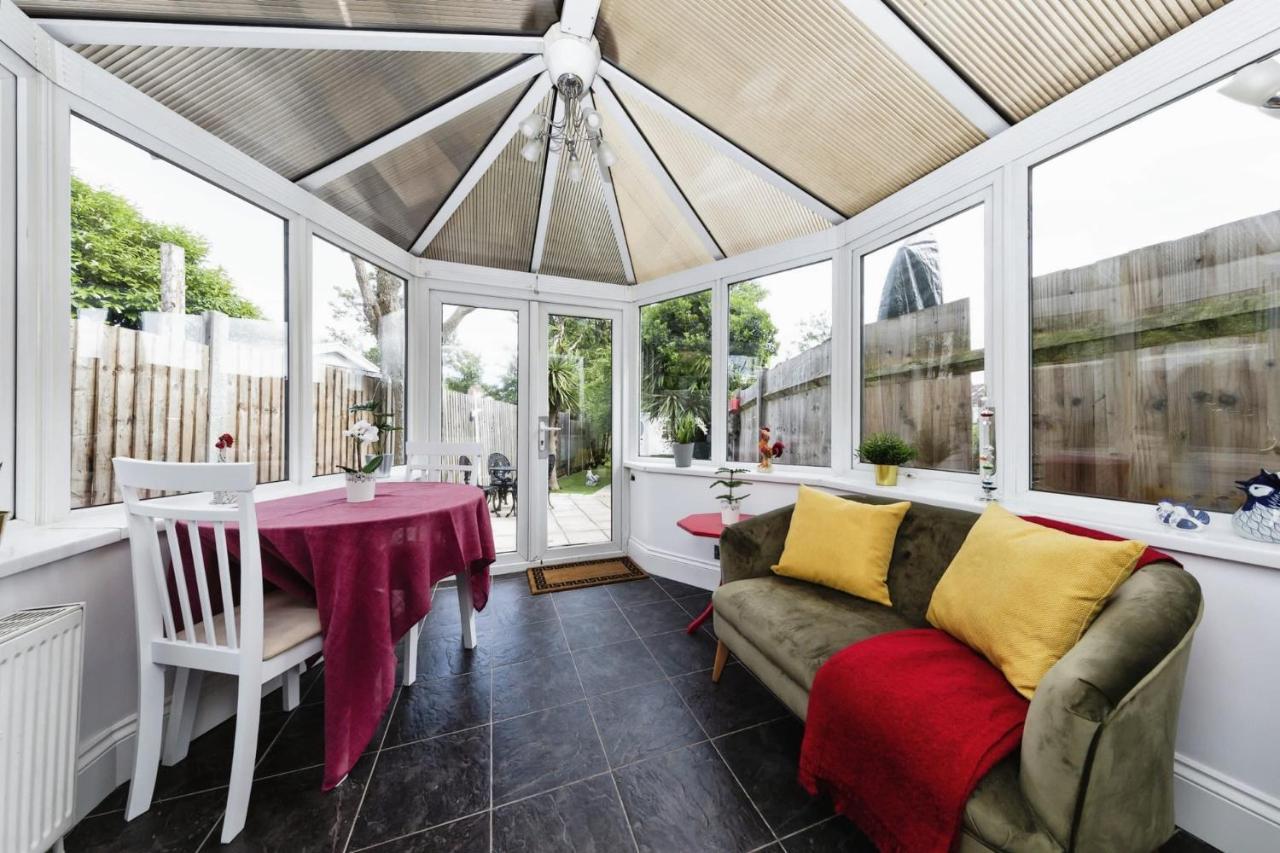 Your Chic 3Br Home Comfort And Style In Londen Buitenkant foto